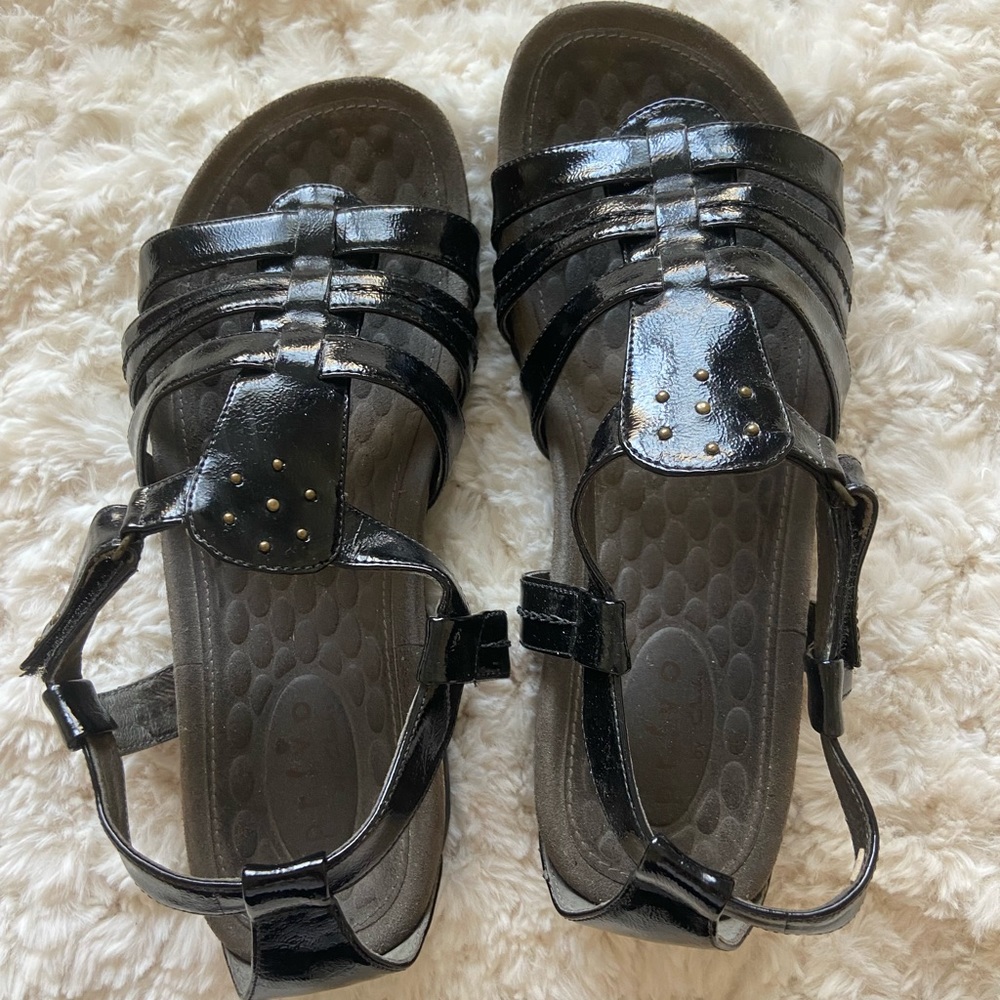 Provo patent leather sandals